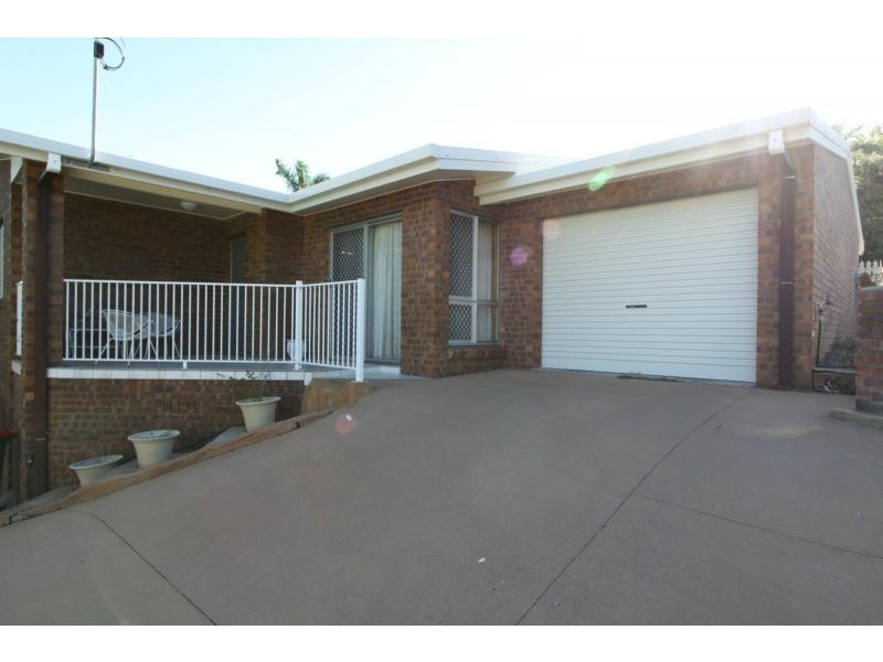 2 Bethesda Street, The Range QLD 4700