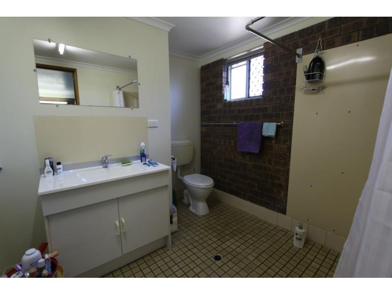 2 Bethesda Street, The Range QLD 4700