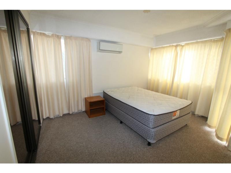 Unit 3/105 Cambridge Street, The Range QLD 4700