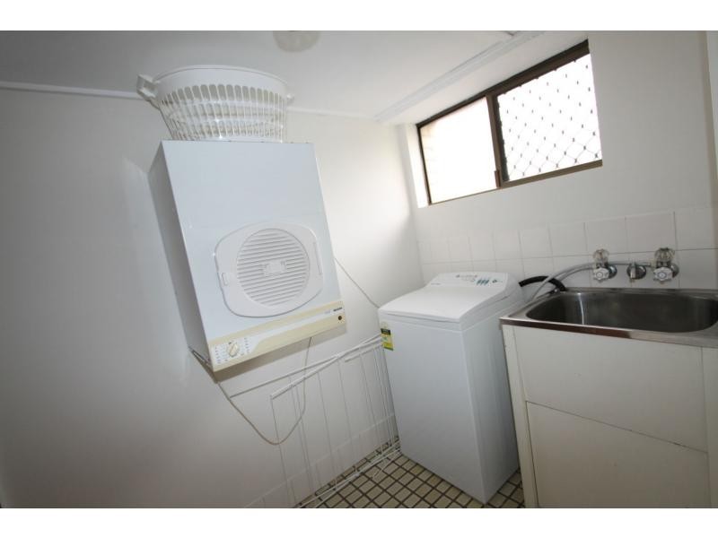 Unit 3/105 Cambridge Street, The Range QLD 4700