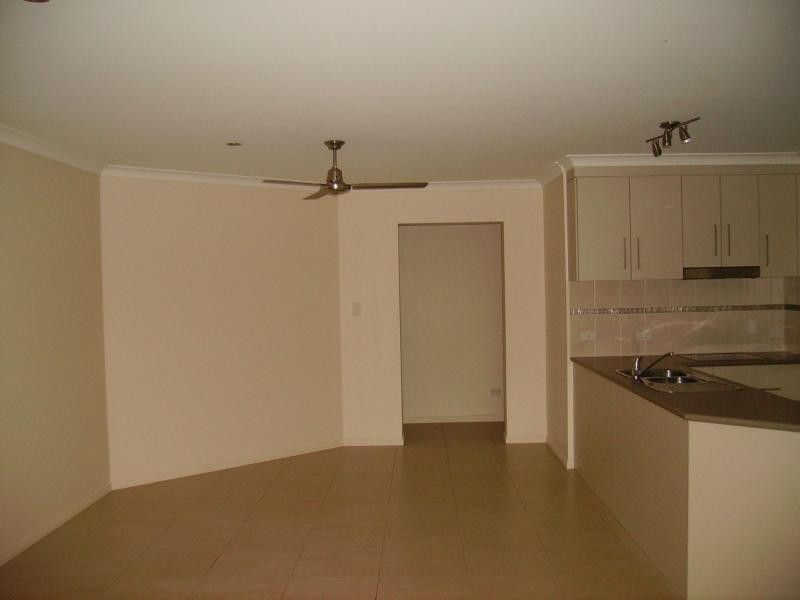 10 Kerrie Meares Crescent, Gracemere QLD 4702