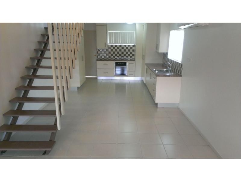 Duplex 2/397 Diplock Street, Frenchville QLD 4701