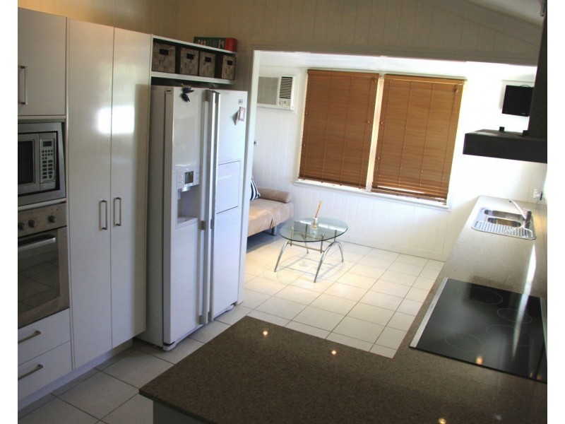 182 Agnes Street, The Range QLD 4700