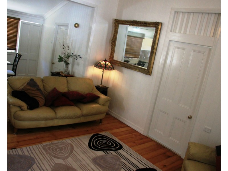 182 Agnes Street, The Range QLD 4700