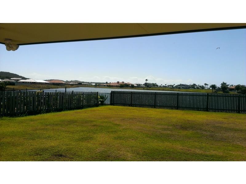 61 Amalfi Drive, Zilzie QLD 4710