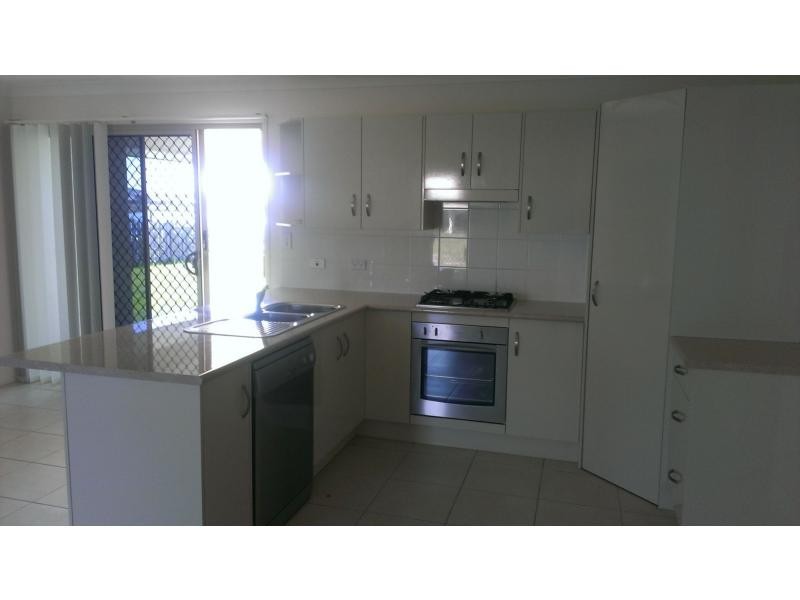 61 Amalfi Drive, Zilzie QLD 4710