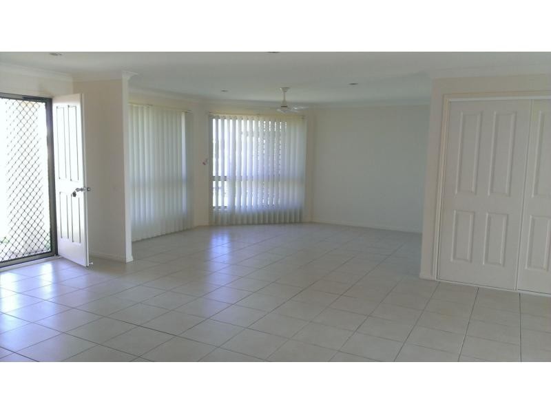 61 Amalfi Drive, Zilzie QLD 4710