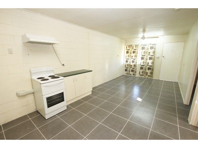 2/181 Wooster Street, Berserker QLD 4701