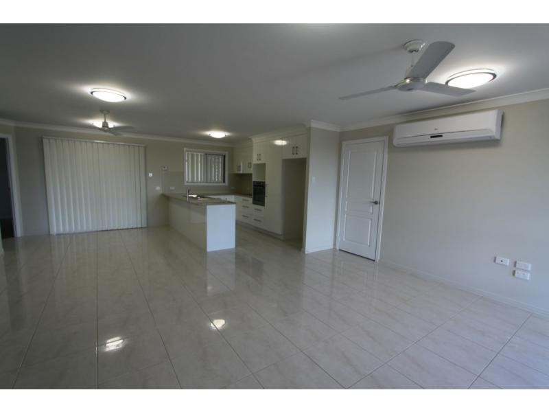 26 Burke And Wills Drive, Gracemere QLD 4702