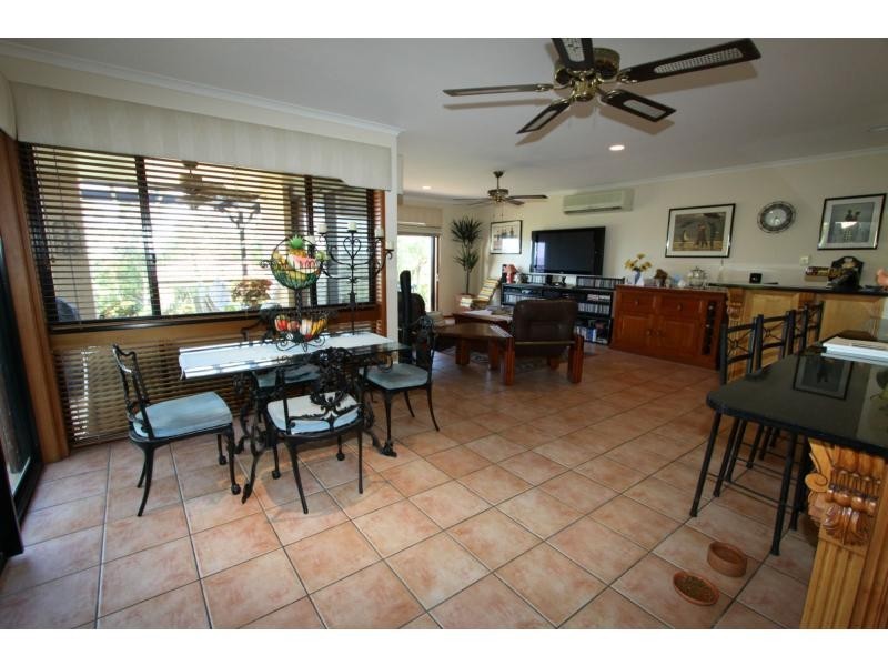 24 Banksia Place, Taranganba QLD 4703