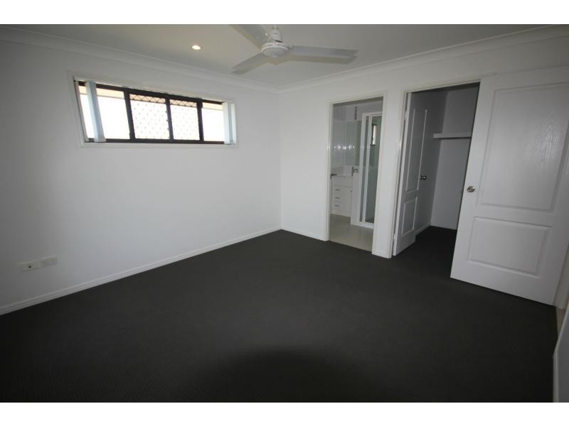 43 Amalfi Drive, Zilzie QLD 4710