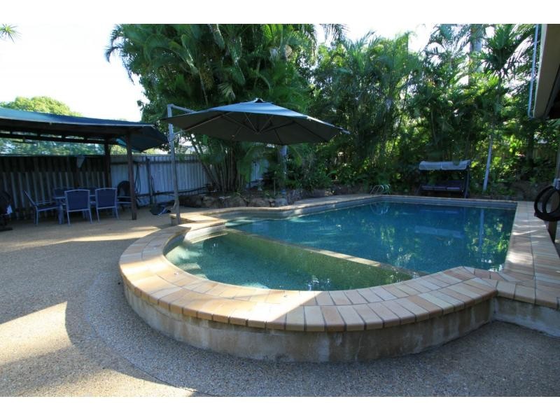 36 Lennox Street, The Range QLD 4700