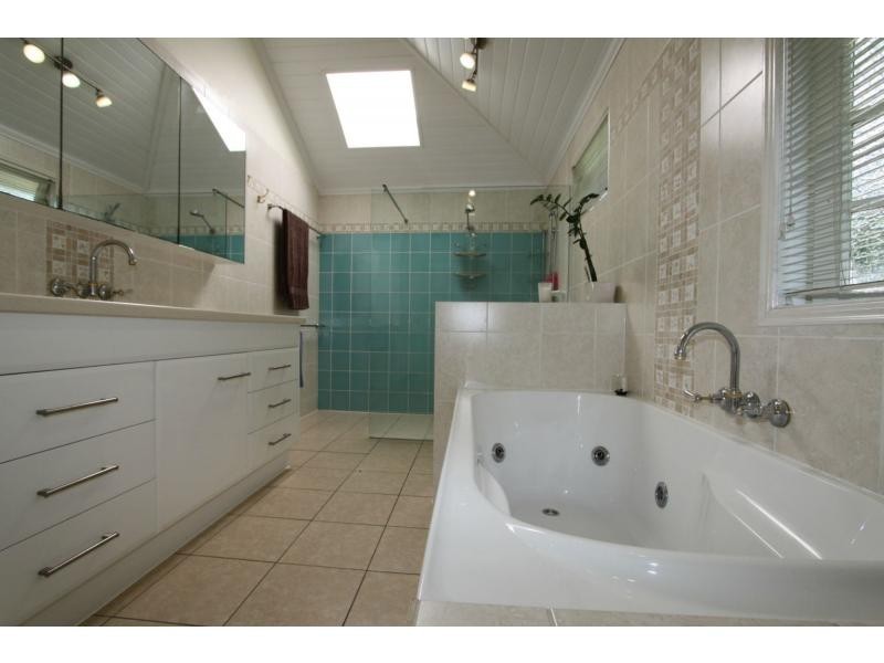 36 Lennox Street, The Range QLD 4700