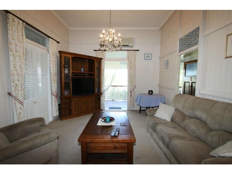 36 Lennox Street, The Range QLD 4700