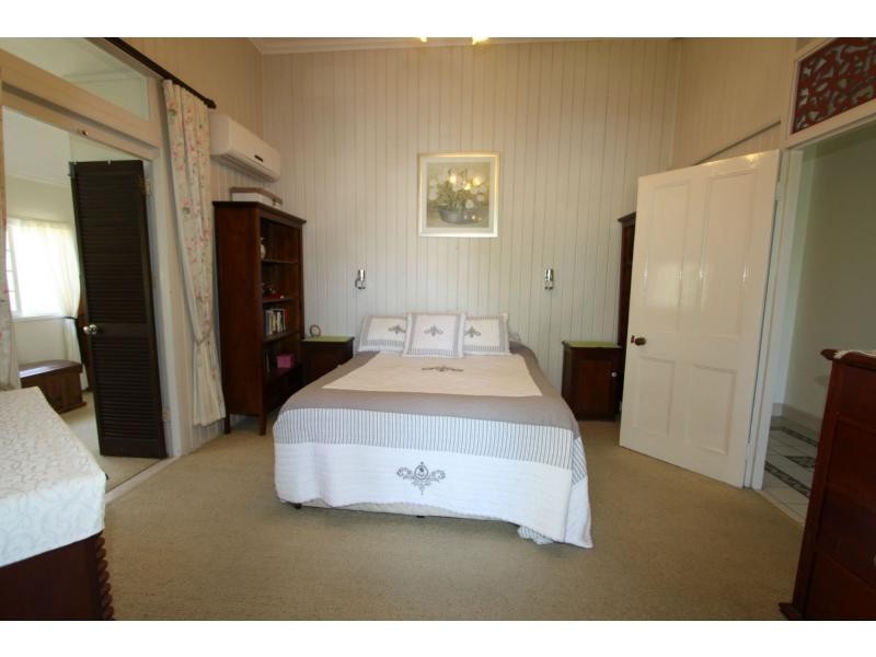 36 Lennox Street, The Range QLD 4700