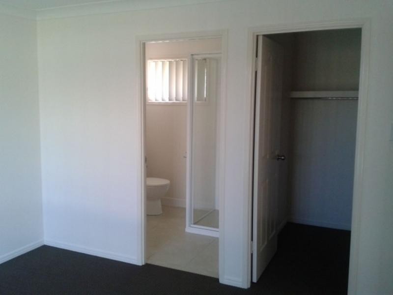 7 Fillwood Court, Gracemere QLD 4702