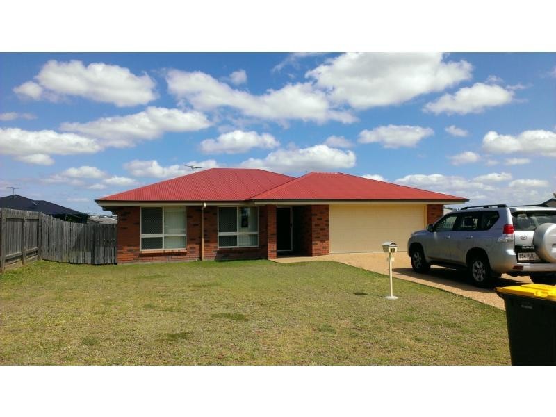 17 William Close, Gracemere QLD 4702