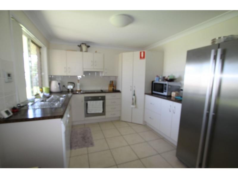 17 William Close, Gracemere QLD 4702