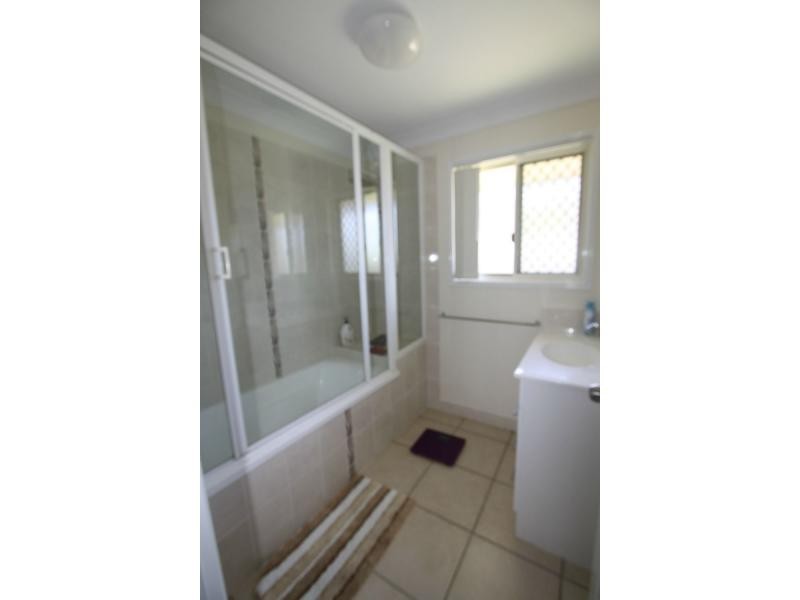 17 William Close, Gracemere QLD 4702