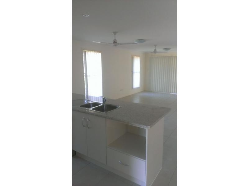 9 Fillwood Court, Gracemere QLD 4702
