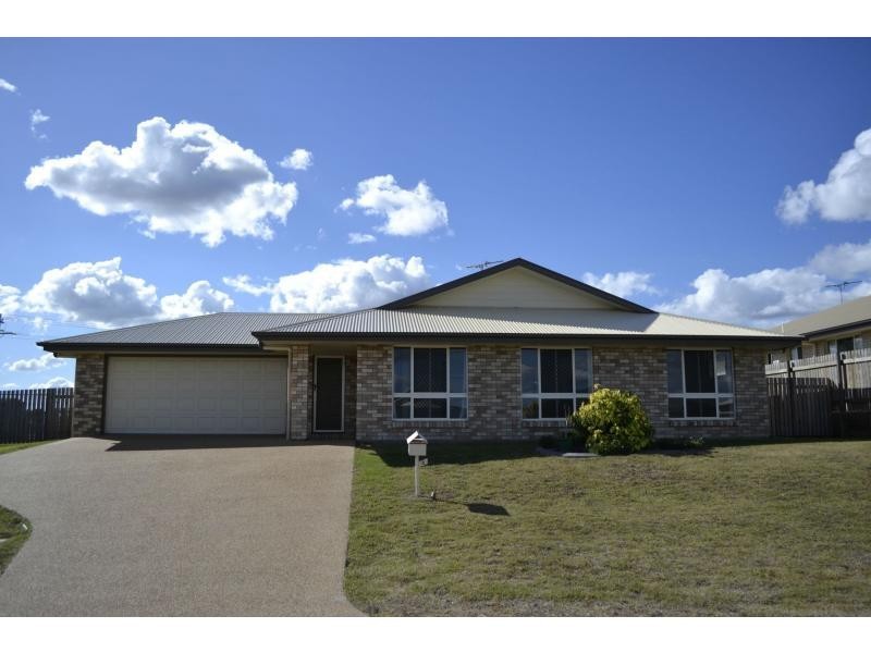 8 Perkins Court, Gracemere QLD 4702