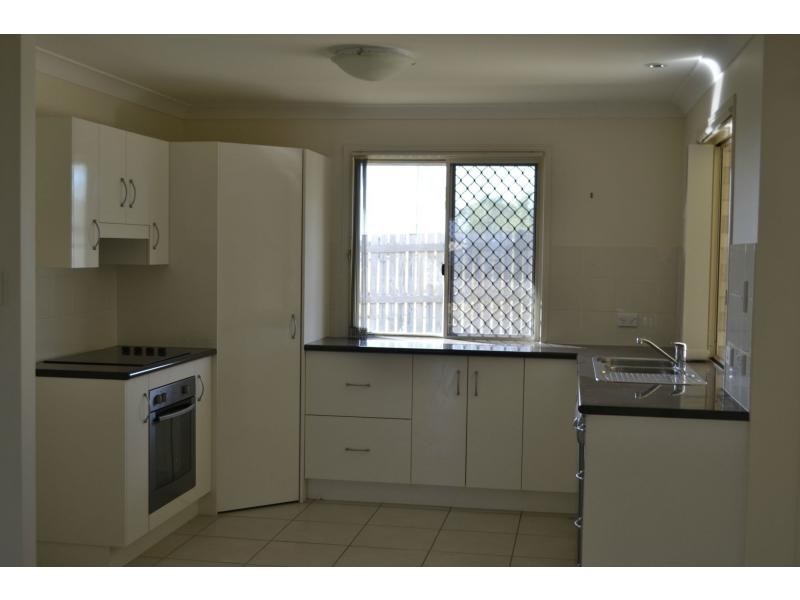 8 Perkins Court, Gracemere QLD 4702