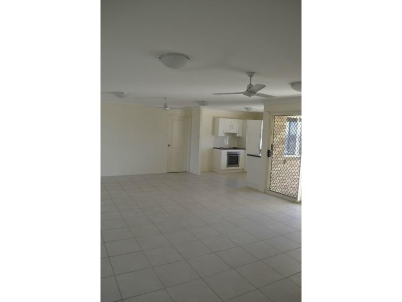 8 Perkins Court, Gracemere QLD 4702