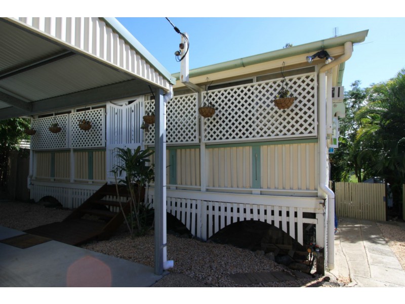 128 North Street, Wandal QLD 4700