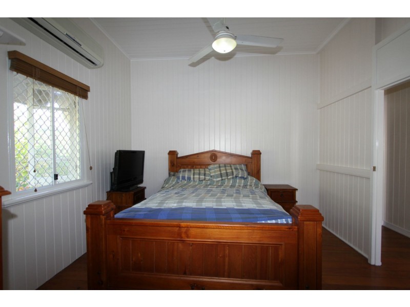 128 North Street, Wandal QLD 4700