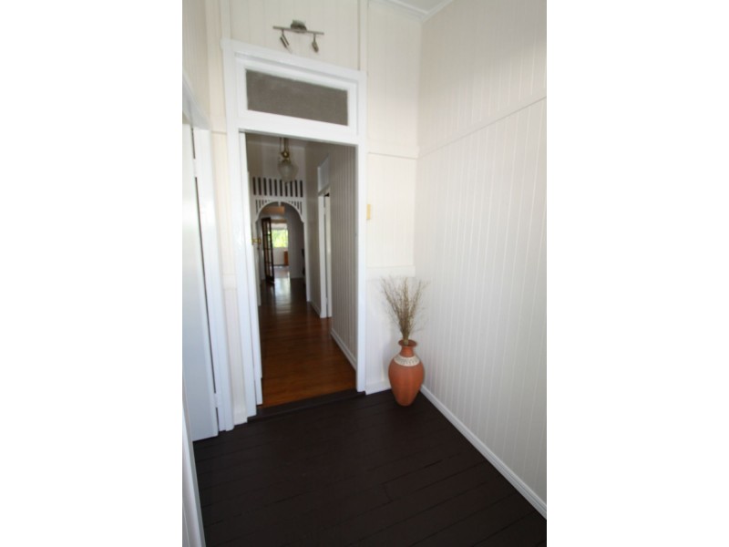 128 North Street, Wandal QLD 4700