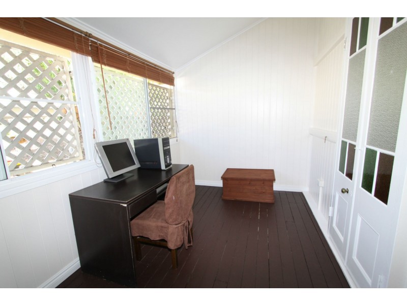 128 North Street, Wandal QLD 4700