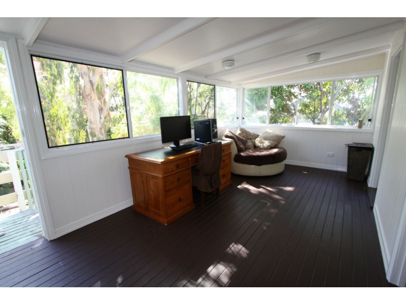 128 North Street, Wandal QLD 4700