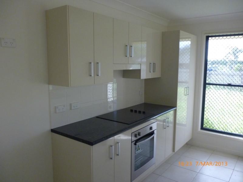 11 Jane Crescent, Gracemere QLD 4702