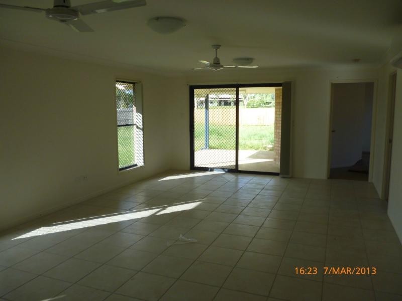 11 Jane Crescent, Gracemere QLD 4702
