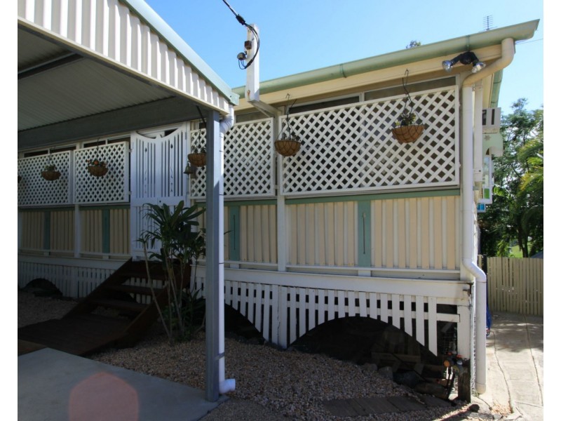 128 North Street, Wandal QLD 4700