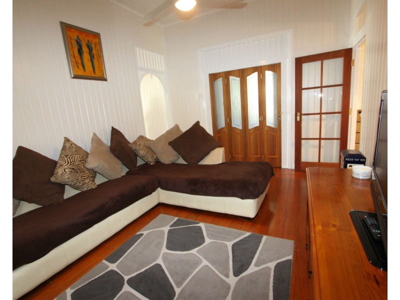 128 North Street, Wandal QLD 4700