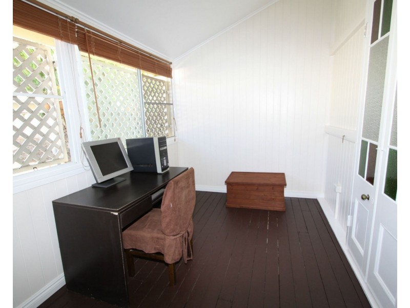 128 North Street, Wandal QLD 4700