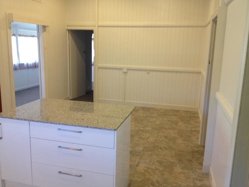 11 Canning Street, The Range QLD 4700