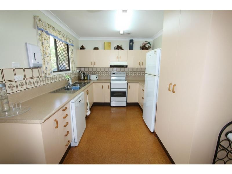 1 Burns Street, Frenchville QLD 4701