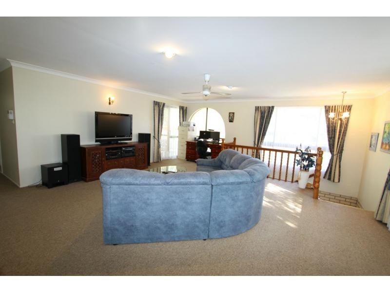 1 Burns Street, Frenchville QLD 4701