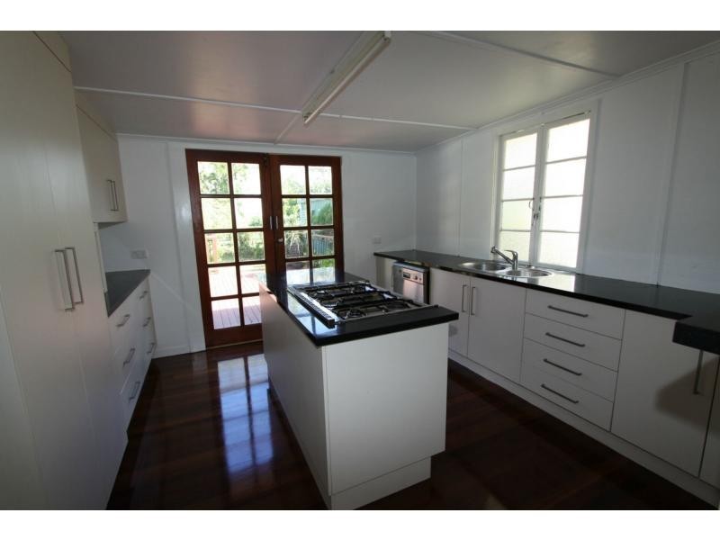 5 Spencer Street, The Range QLD 4700