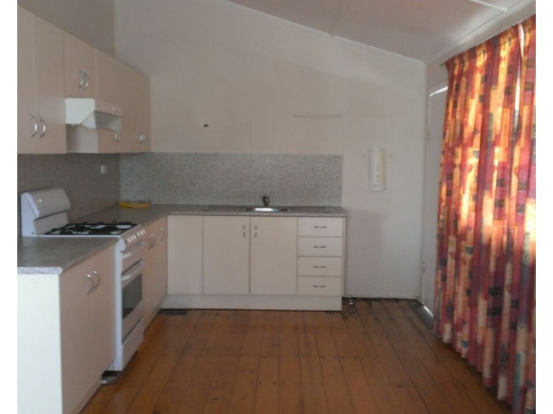 3 Main Street, Park Avenue QLD 4701