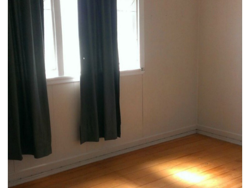 3 Main Street, Park Avenue QLD 4701