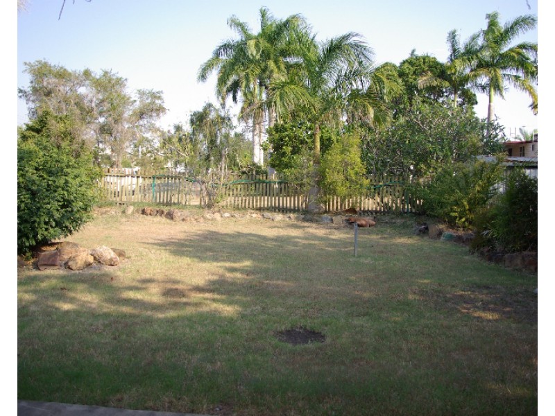 3 Main Street, Park Avenue QLD 4701