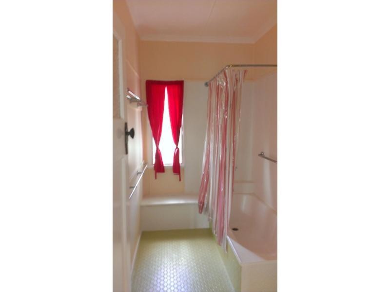 406 Stenhouse Street, Koongal QLD 4701