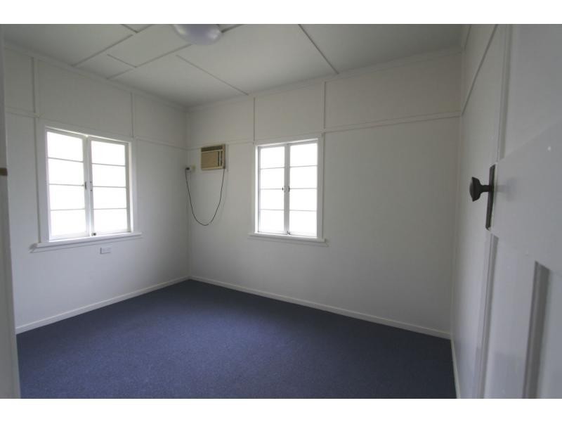 75 Haynes Street, Park Avenue QLD 4701