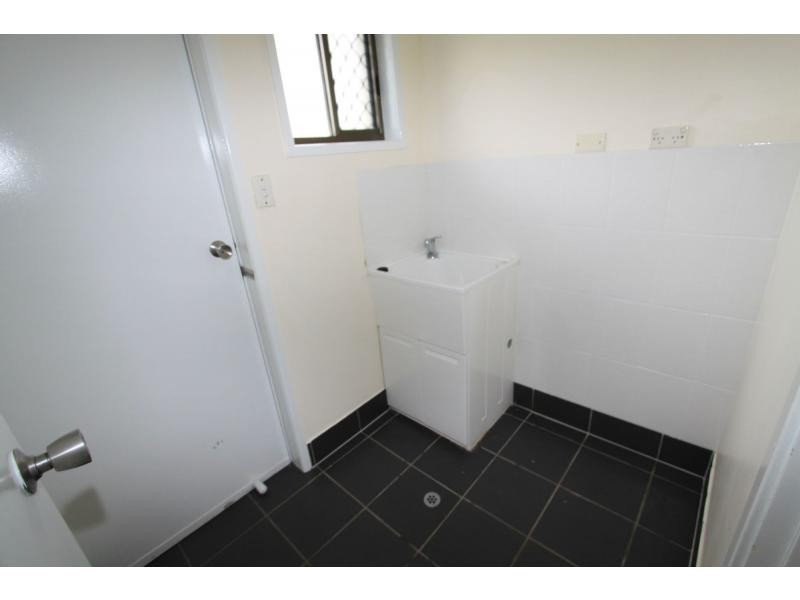 3/7 Snell Street, Koongal QLD 4701