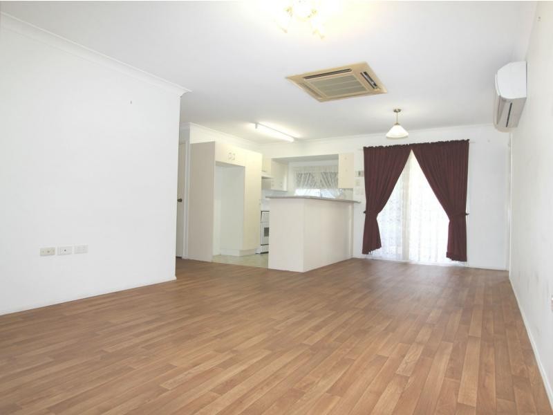 1/100 Victoria Place, Berserker QLD 4701