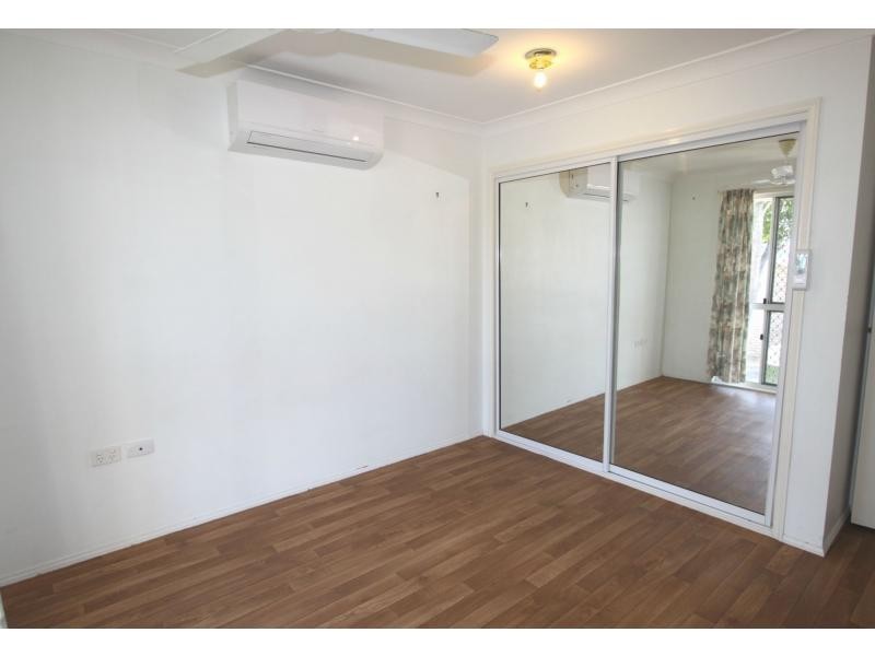 1/100 Victoria Place, Berserker QLD 4701