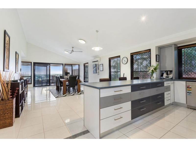 3 Hodda Drive, Kawana QLD 4701